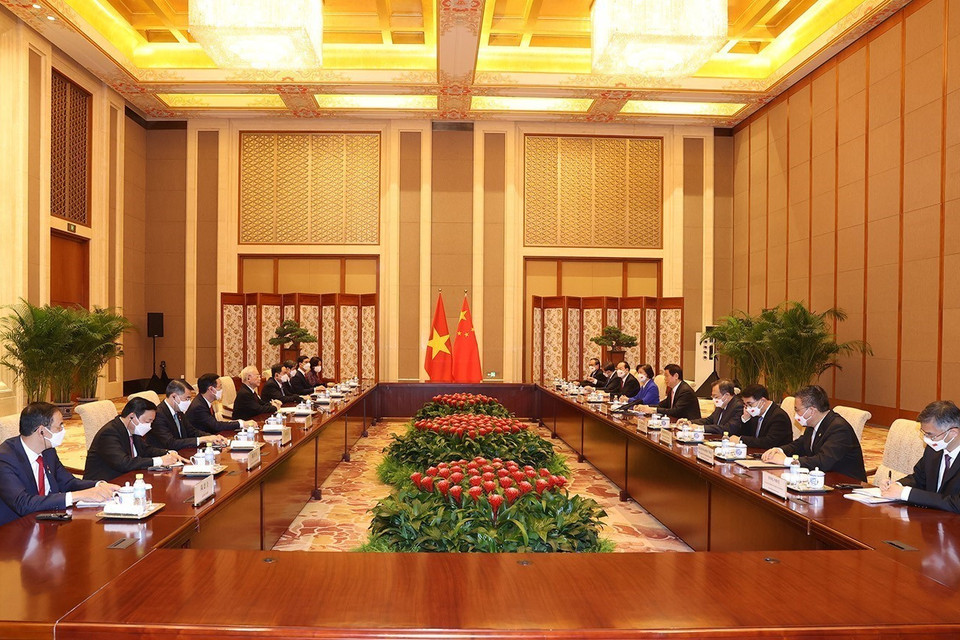 Quang cảnh cuộc hội kiến giữa Tổng Bí thư Nguyễn Phú Trọng và Chủ tịch Quốc hội Trung Quốc Lật Chiến Thư. (Ảnh: Trí Dũng/TTXVN)