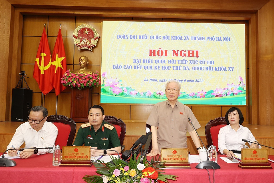 Hình ảnh Tổng Bí thư Nguyễn Phú Trọng phát biểu tại buổi tiếp xúc cử tri ở quận Ba Đình. (Ảnh: Trí Dũng/TTXVN)