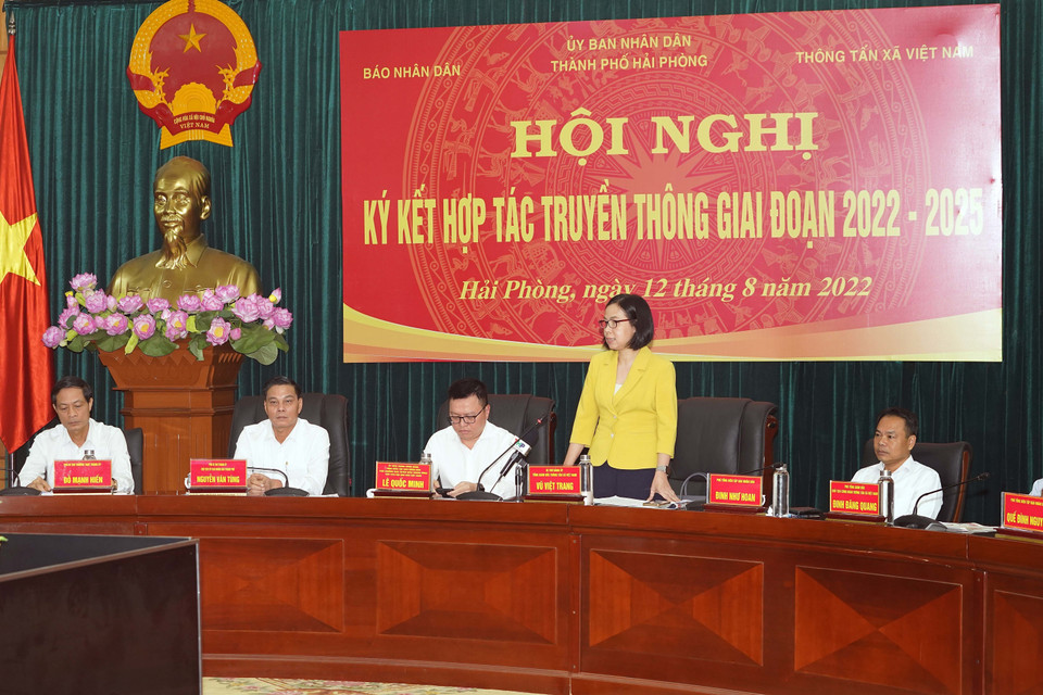 Bà Vũ Việt Trang, Tổng Giám đốc Thông tấn xã Việt Nam phát biểu tại buổi lễ. (Ảnh: Hoàng Ngọc/TTXVN)