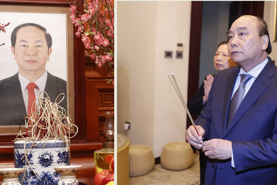 Chủ tịch nước Nguyễn Xuân Phúc dâng hương Đại tướng Trần Đại Quang - Chủ tịch nước, Chủ tịch Hội đồng Quốc phòng và An ninh, Trưởng Ban Chỉ đạo Cải cách tư pháp Trung ương từ năm 2016 đến 2018. (Ảnh: Thống Nhất/TTXVN)