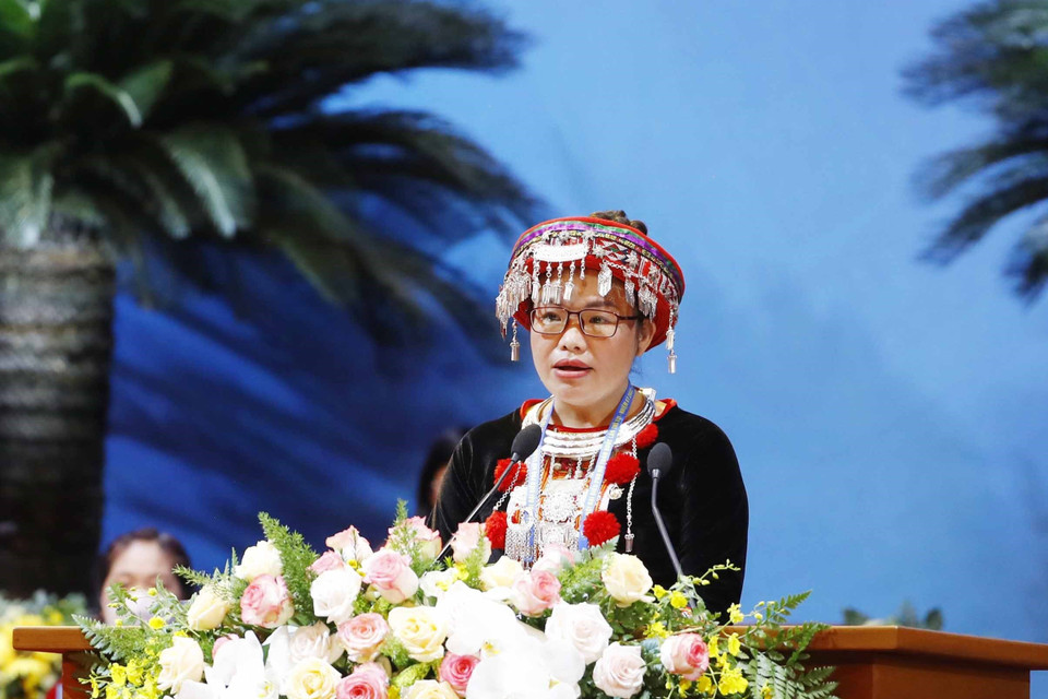 Đại biểu phụ nữ tỉnh Bắc Kạn Lý Thị Quyên tham luận tại Đại hội. (Ảnh: Phương Hoa/TTXVN)