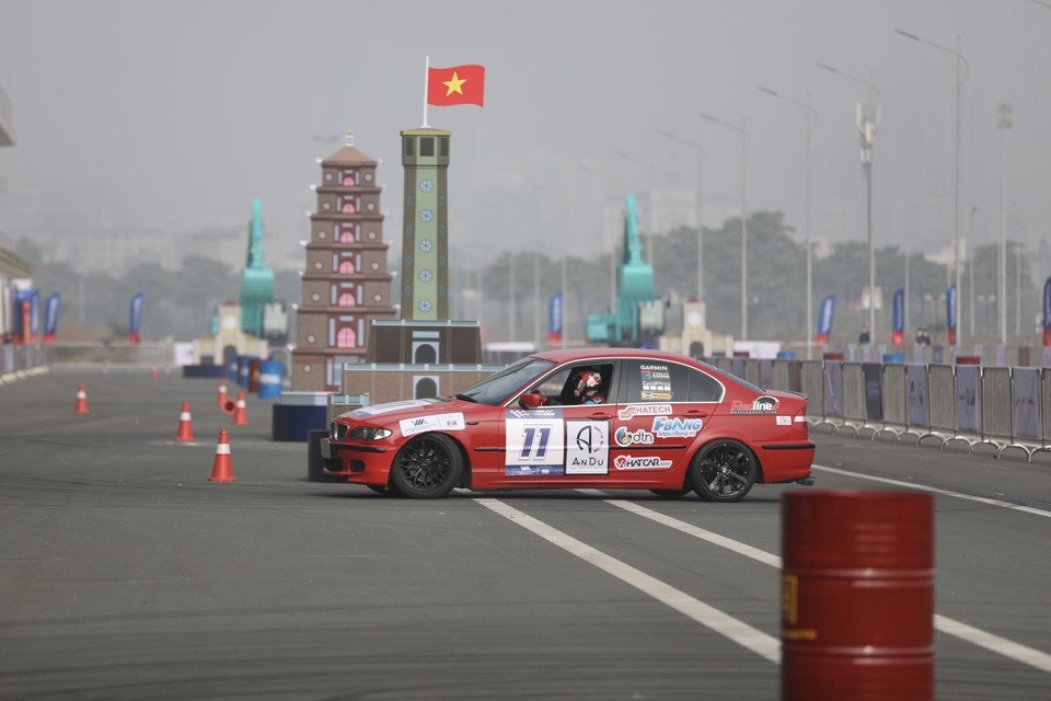 Xe tham gia đua tại Giải vô địch Motorkhana Việt Nam 2021.(Ảnh: Minh Quyết/TTXVN)