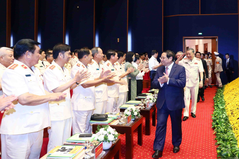 Thủ tướng Chính phủ Phạm Minh Chính tới dự Lễ kỷ niệm 60 năm Ngày truyền thống lực lượng cảnh sát nhân dân. (Ảnh: Phạm Kiên/TTXVN)