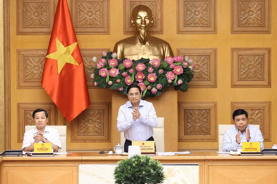  Thủ tướng Phạm Minh Chính chủ trì buổi làm việc với các bộ, ngành, cơ quan và một số chuyên gia, nhà khoa học, tổ chức quốc tế. (Ảnh: Dương Giang/TTXVN) 