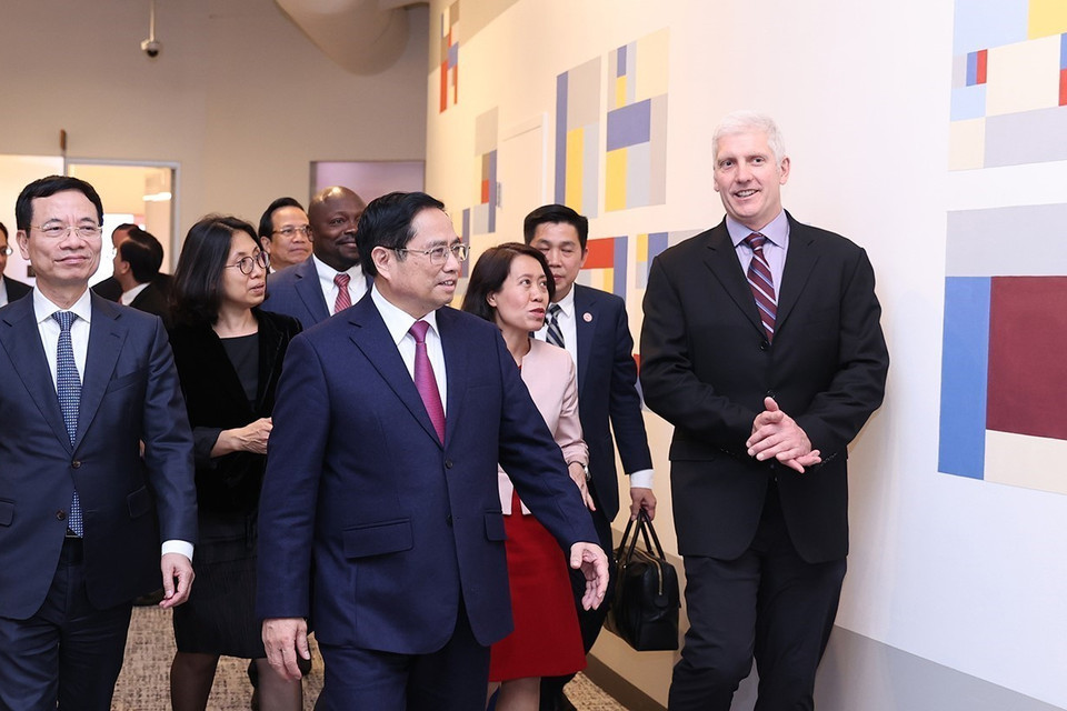 Thủ tướng Phạm Minh Chính đến thăm trụ sở Tập đoàn Google tại Cupertino. (Ảnh: Dương Giang/TTXVN)