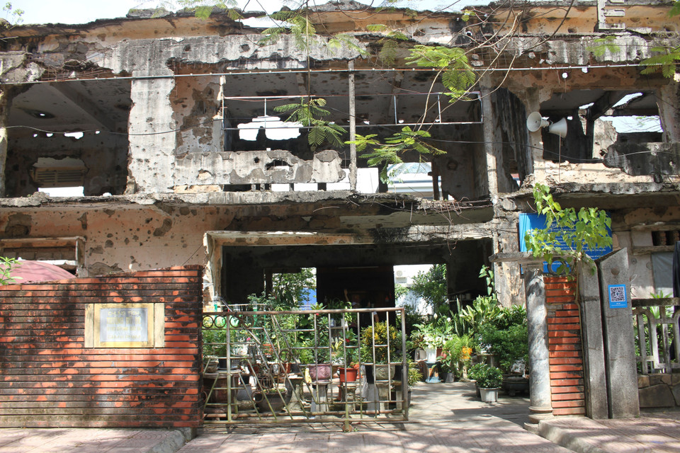 Chứng tích Trường Bồ Đề sau 50 năm diễn ra cuộc chiến 81 ngày đêm bảo vệ Thành cổ Quảng Trị. (Ảnh: Thanh Thủy/TTXVN)