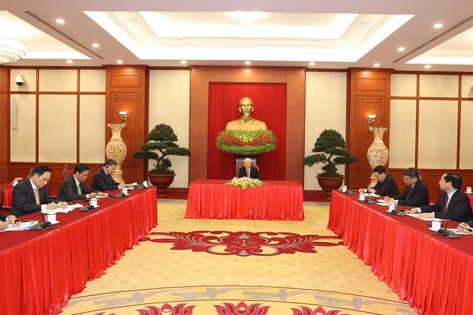 Quang cảnh buổi điện đàm tại trụ sở Trung ương Đảng. (Ảnh: Trí Dũng/TTXVN)