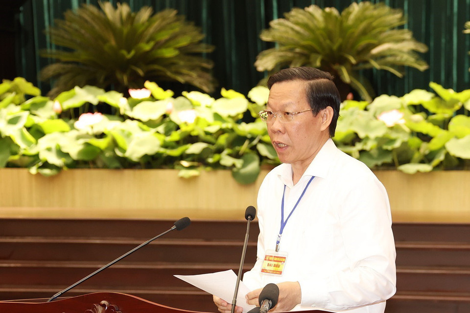 Ông Phan Văn Mãi, Ủy viên Trung ương Đảng, Phó Bí thư Thành ủy, Chủ tịch Ủy ban Nhân dân Thành phố Hồ Chí Minh phát biểu. (Ảnh: Trí Dũng/TTXVN)