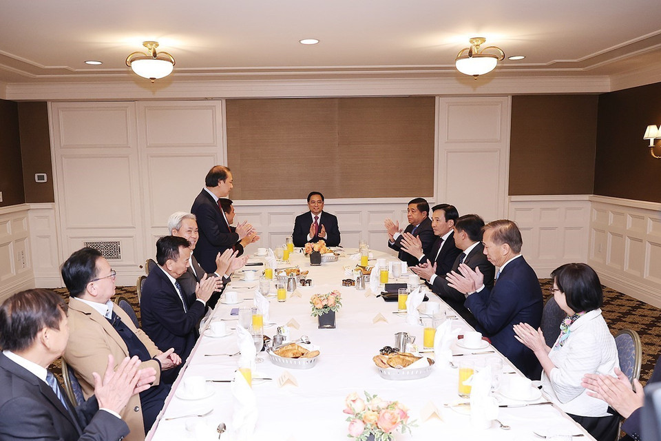 Thủ tướng Phạm Minh Chính làm việc với một số doanh nghiệp Việt kiều tại Hoa Kỳ. (Ảnh: Dương Giang/TTXVN)