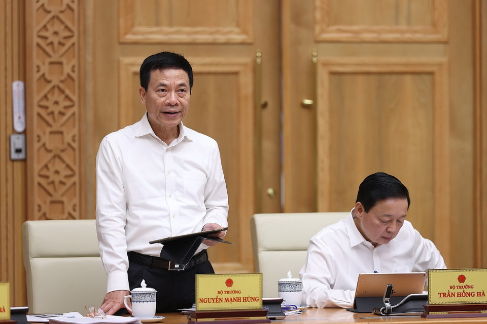 Bộ trưởng Bộ Thông tin và Truyền thông Nguyễn Mạnh Hùng phát biểu. (Ảnh: Dương Giang/TTXVN)