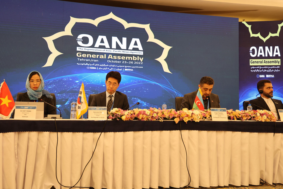 Các đại biểu dự phiên thảo luận thứ 2 với chủ đề "Thúc đẩy hợp tác truyền thông thời kỳ sau đại dịch". (Ảnh: TTXVN phát)