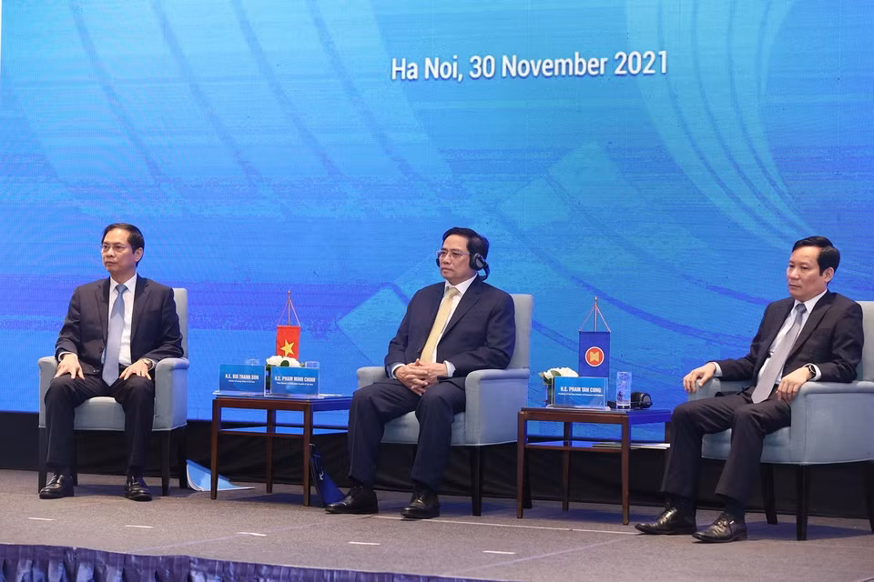 Phiên "Thúc đẩy hợp tác tiểu vùng trong ASEAN hướng tới phục hồi" diễn ra sáng 30/11/2021, tại Hà Nội. (Ảnh: Dương Giang/TTXVN)