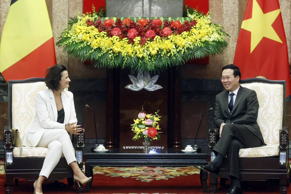 Chủ tịch nước Võ Văn Thưởng tiếp Chủ tịch Thượng viện Bỉ Stephanie D’Hose. (Ảnh: Thống Nhất/TTXVN)