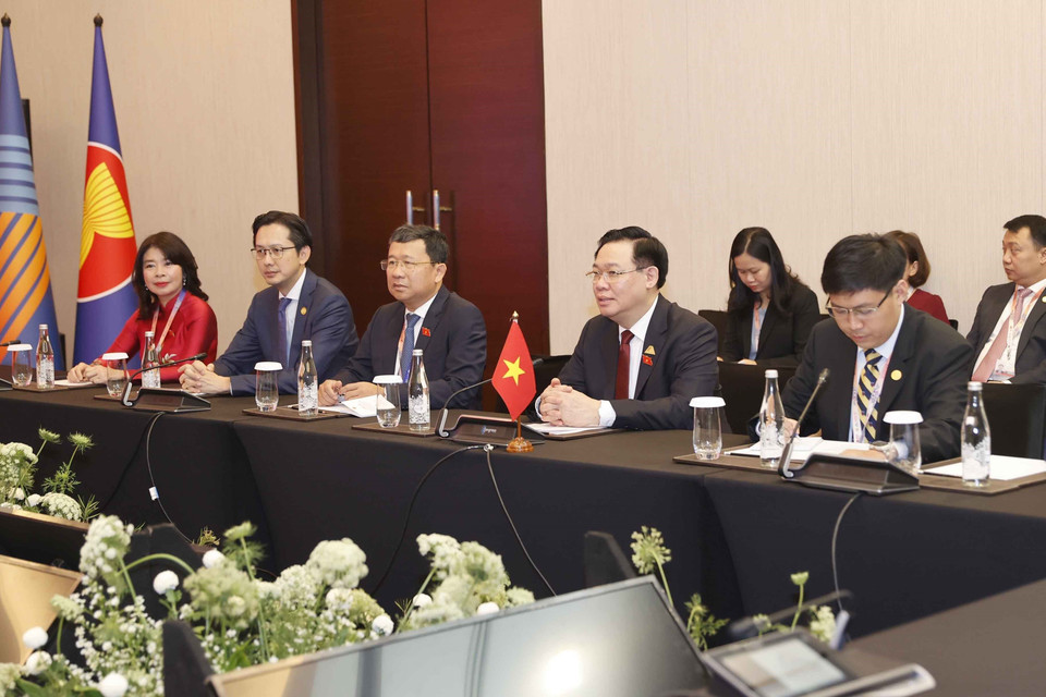 Chủ tịch Quốc hội Vương Đình Huệ phát biểu tại cuộc gặp Chủ tịch Quốc hội Vương quốc Thái Lan Wan Muhammad Nor Matha.. (Ảnh: Doãn Tấn/TTXVN)