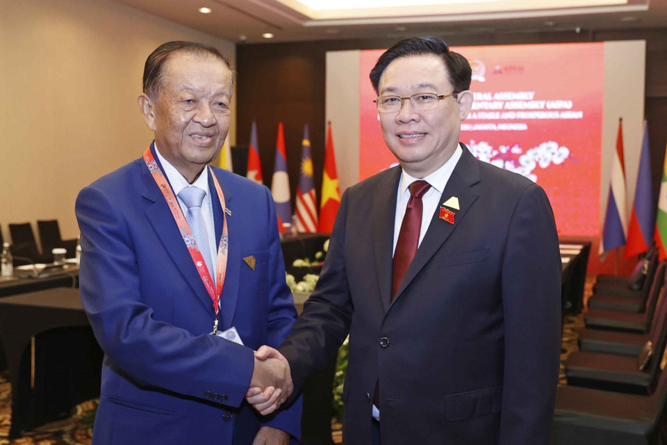 Chủ tịch Quốc hội Vương Đình Huệ gặp Chủ tịch Quốc hội Vương quốc Thái Lan Wan Muhammad Nor Matha. (Ảnh: Doãn Tấn/TTXVN)