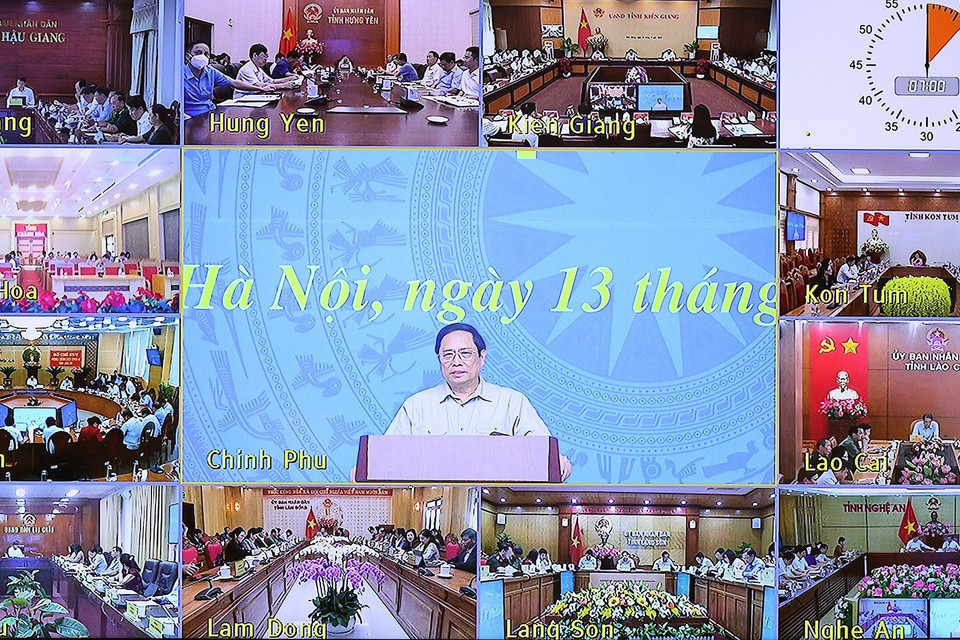 Thủ tướng Phạm Minh Chính chủ trì phiên họp lần thứ 17 Ban Chỉ đạo quốc gia phòng, chống dịch COVID-19 tại điểm cầu Chính phủ. (Ảnh: Dương Giang/TTXVN)