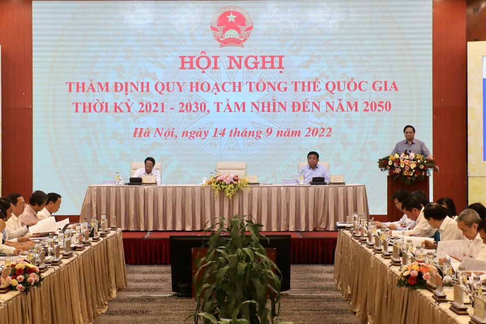 Thủ tướng Phạm Minh Chính phát biểu chỉ đạo tại Hội nghị Thẩm định Quy hoạch tổng thể Quốc gia giai đoạn 2021-2030, tầm nhìn đến 2050. (Ảnh: Dương Giang/TTXVN)