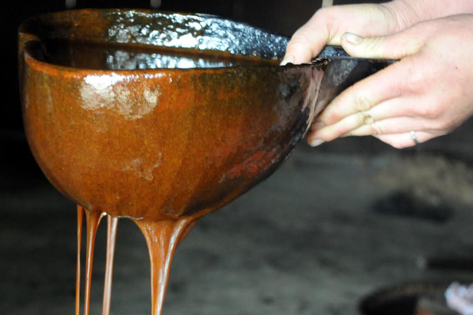 Đường được đổ ra khuôn. (Ảnh: Nguyễn Công Hải/Vietnam+)