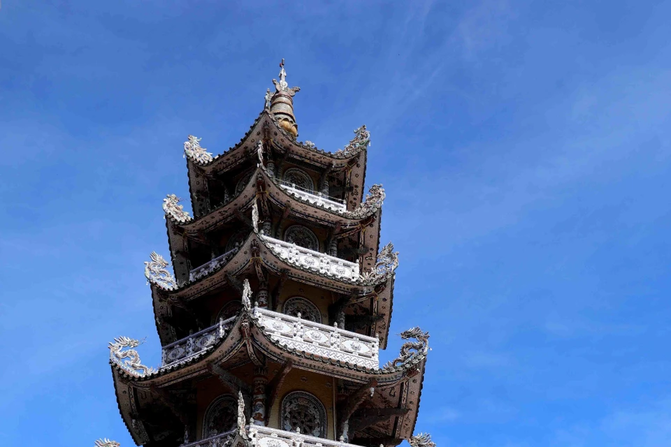 Tiền đàng bảo tháp cao 7 tầng. (Ảnh: Nhật Anh/TTXVN)