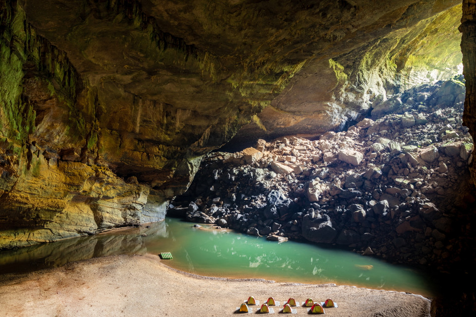 Bên trong hang Én. (Nguồn: Oxalis Adventures/Vietnam+)