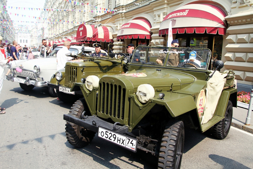 Chiếc xe này từng được dùng trong quân đội. (Ảnh: Vinh Lê/Vietnam+)