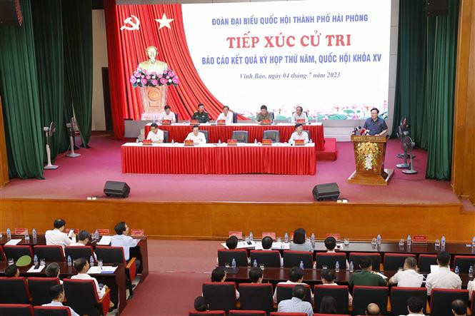 Quang cảnh cuộc tiếp xúc cử tri. (Ảnh: Doãn Tấn/TTXVN