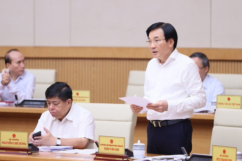 Bộ trưởng, Chủ nhiệm Văn phòng Chính phủ Trần Văn Sơn phát biểu. (Ảnh: Dương Giang/TTXVN)