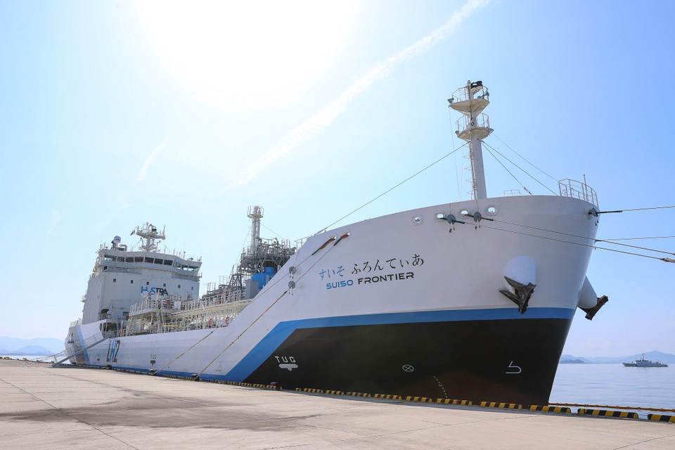 Tàu vận chuyển Hydro lỏng của Nhật Bản. (Ảnh: Dương Giang/TTXVN)