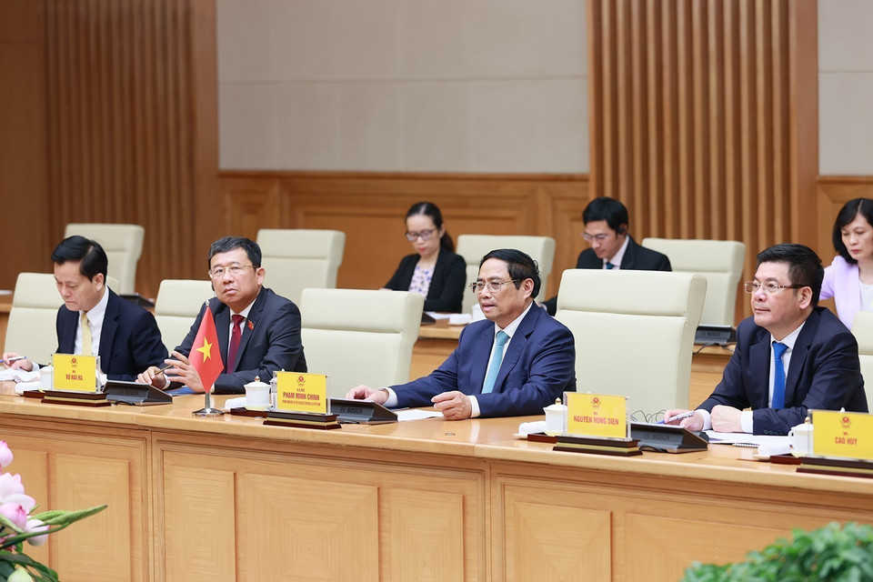 Thủ tướng Phạm Minh Chính phát biểu tại buổi tiếp Chủ tịch Quốc hội Bờ Biển Ngà Adama Bictogo. (Ảnh: Dương Giang/TTXVN)