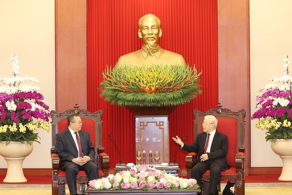 Tổng Bí thư Nguyễn Phú Trọng tiếp Trưởng Ban Liên lạc Đối ngoại Trung ương Đảng Cộng sản Trung Quốc Lưu Kiến Siêu (Ảnh: Trí Dũng/TTXVN)