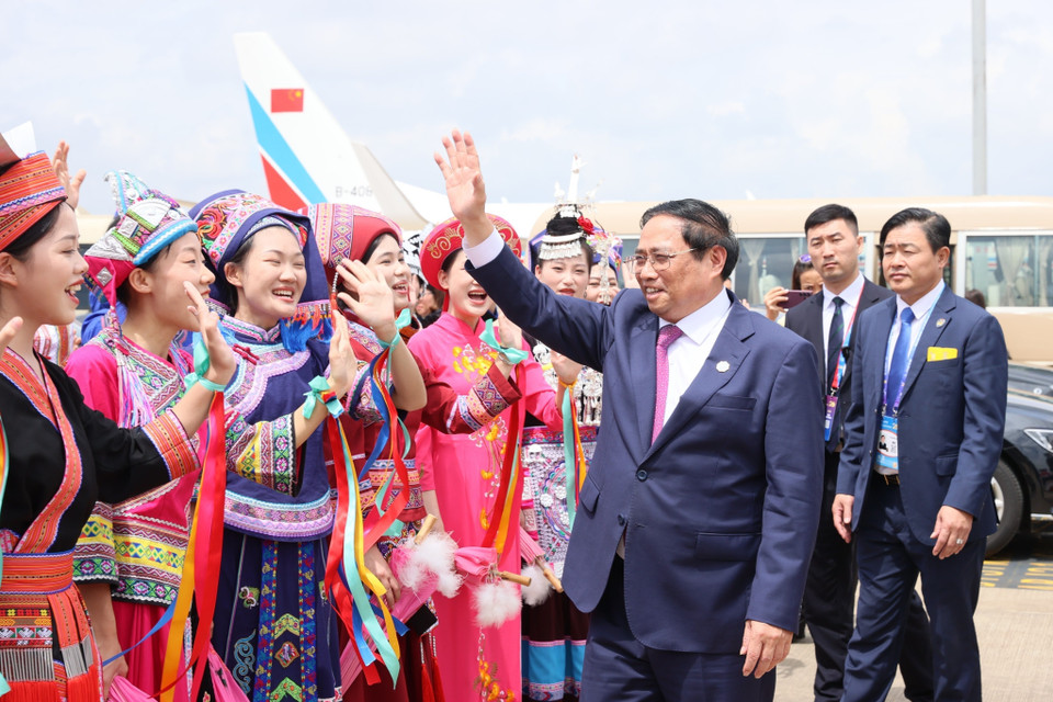 Lễ tiễn Thủ tướng Phạm Minh Chính kết thúc chuyến tham dự CAEXPO và CABIS lần thứ 20 tại Nam Ninh, Trung Quốc. (Ảnh: Dương Giang/TTXVN)