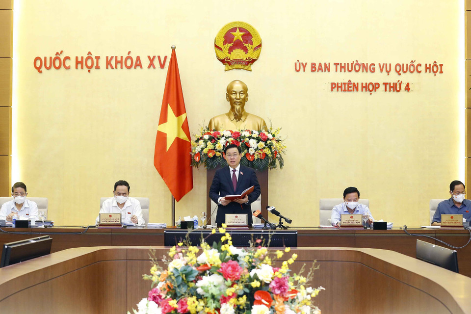 Chủ tịch Quốc hội Vương Đình Huệ chủ trì và phát biểu khai mạc Phiên họp thứ 4 của Ủy ban Thường vụ Quốc hội. (Ảnh: Doãn Tấn/TTXVN)