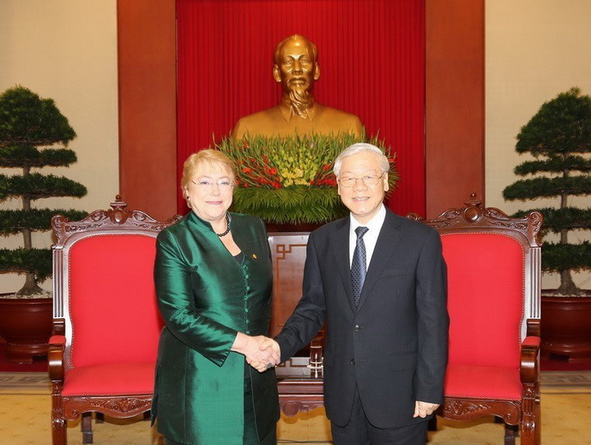 Tổng Bí thư Nguyễn Phú Trọng tiếp Tổng thống Cộng hòa Chile Michelle Bachelet Jeria thăm cấp Nhà nước tới Việt Nam năm 2017. (Ảnh: Trí Dũng/TTXVN)