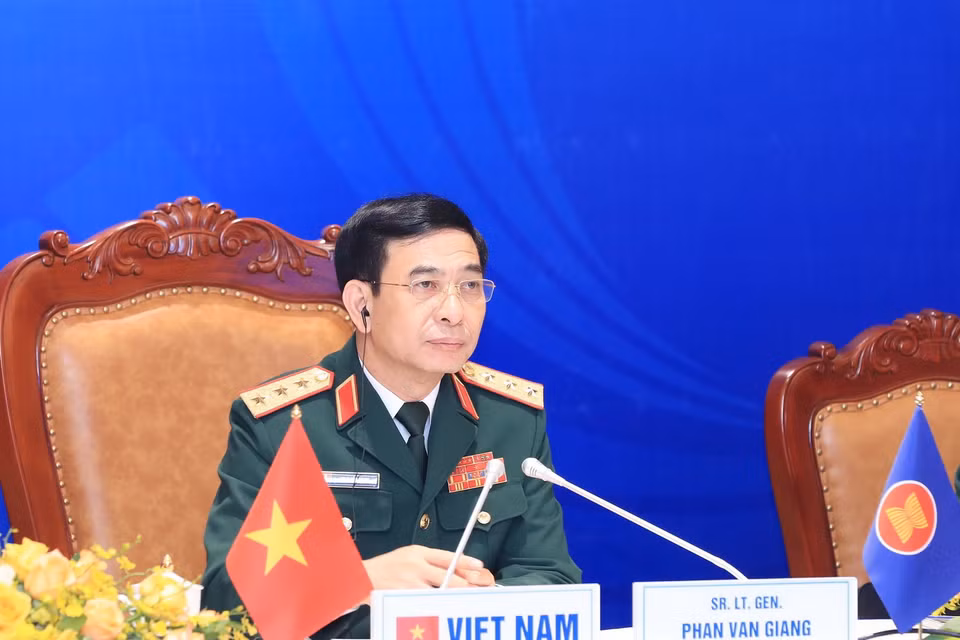 Trong ảnh: Thượng tướng Phan Văn Giang, Bộ trưởng Bộ Quốc phòng, trưởng đoàn Việt Nam dự cuộc gặp. (Ảnh: Trọng Đức/TTXVN)