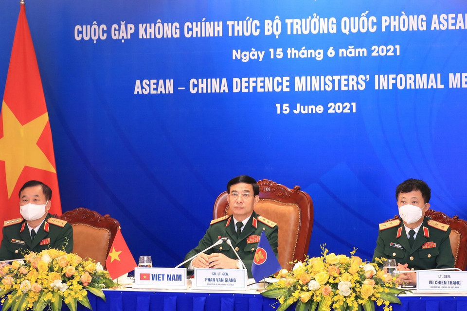 Trong ảnh: Thượng tướng Phan Văn Giang, Bộ trưởng Bộ Quốc phòng, trưởng đoàn Việt Nam dự cuộc gặp. (Ảnh: Trọng Đức/TTXVN)