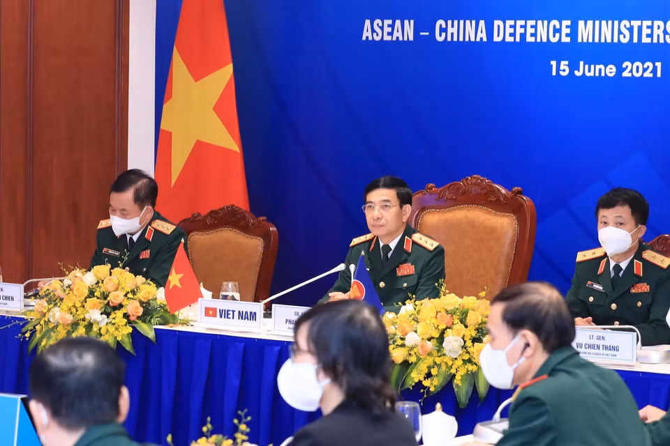 Trong ảnh: Thượng tướng Phan Văn Giang, Bộ trưởng Bộ Quốc phòng, trưởng đoàn Việt Nam dự cuộc gặp. (Ảnh: Trọng Đức/TTXVN)