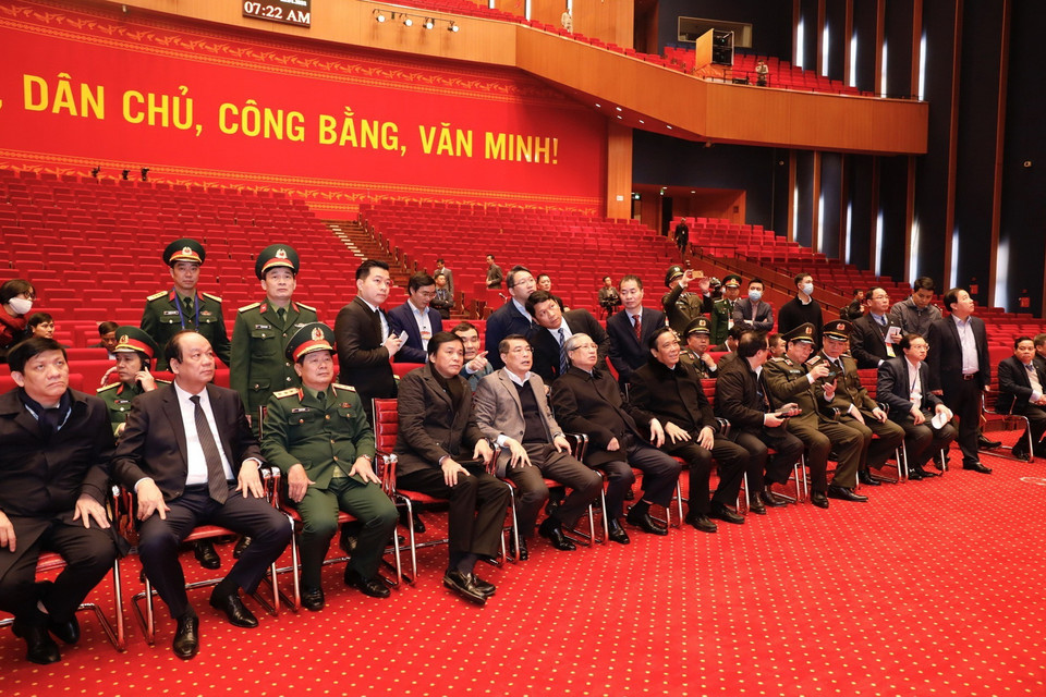 Ông Trần Quốc Vượng, Ủy viên Bộ Chính trị, Thường trực Ban Bí thư chủ trì họp rút kinh nghiệm công tác chuẩn bị. (Ảnh: Dương Giang/TTXVN)