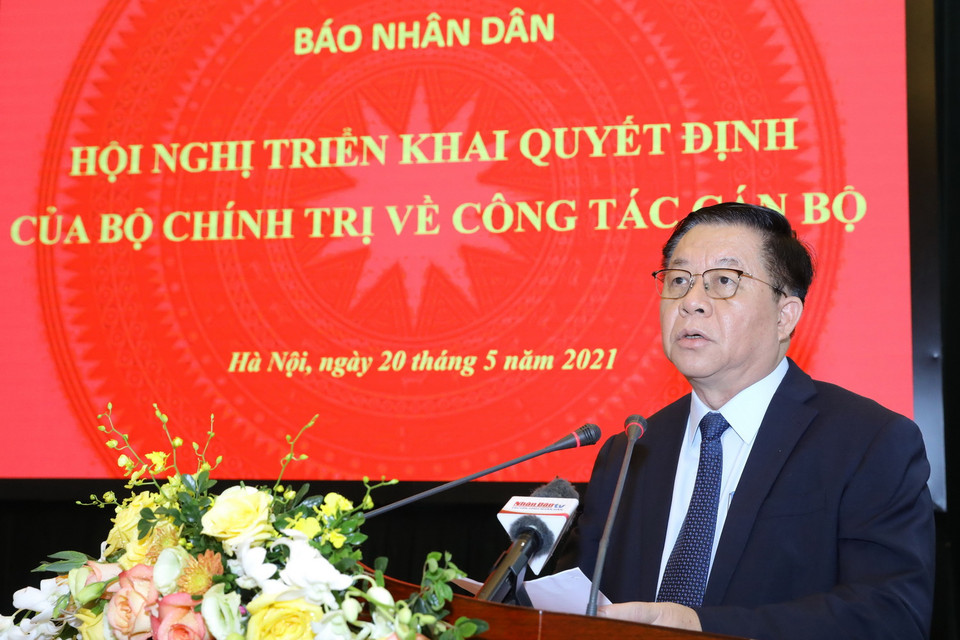 Trưởng Ban Tuyên giáo Trung ương Nguyễn Trọng Nghĩa phát biểu giao nhiệm vụ. (Ảnh: Nguyễn Điệp/TTXVN)