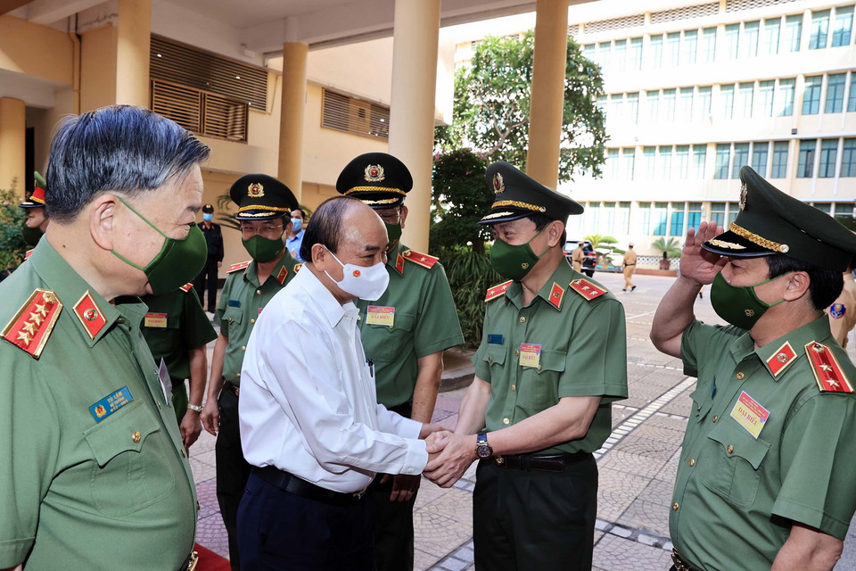 Chủ tịch nước Nguyễn Xuân Phúc với các đại biểu dự hội nghị. (Ảnh: Thống Nhất/TTXVN)