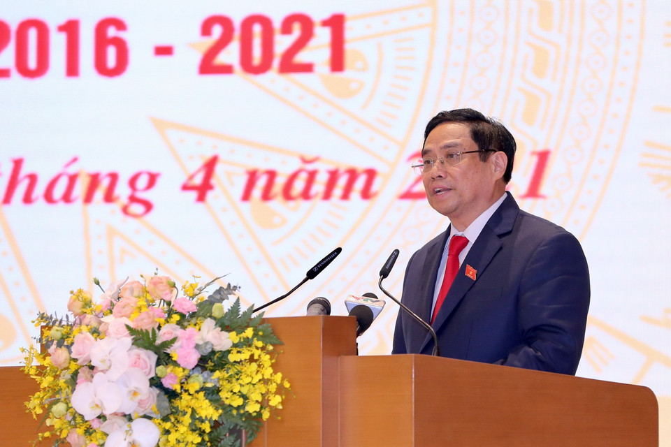 Thủ tướng Chính phủ Phạm Minh Chính phát biểu tại Lễ bàn giao. (Ảnh: TTXVN)