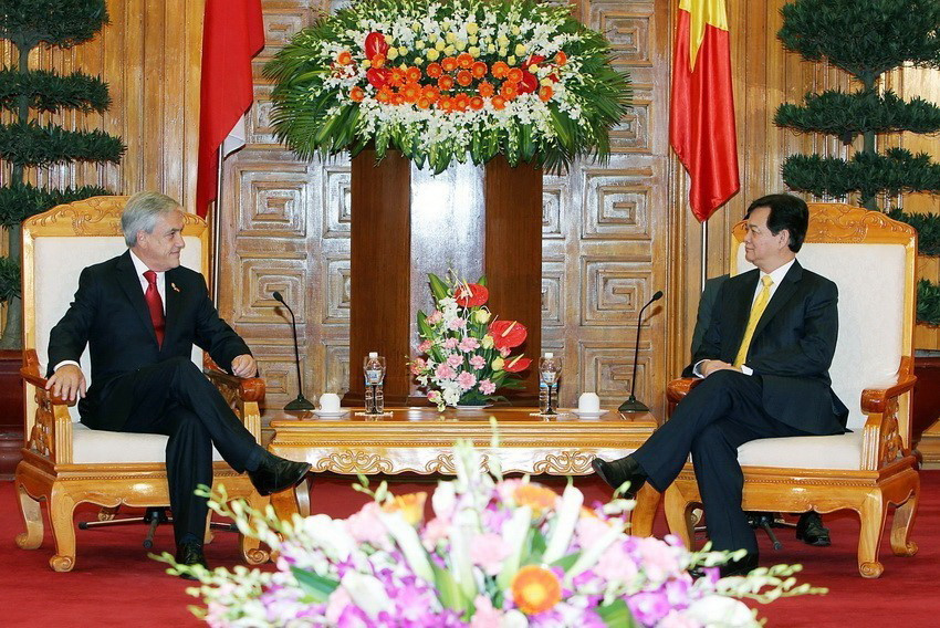 Thủ tướng Nguyễn Tấn Dũng hội kiến Tổng thống Chile Sebastian Piñera Echenique thăm chính thức Việt Nam năm 2012. (Ảnh: Đức Tám/TTXVN)