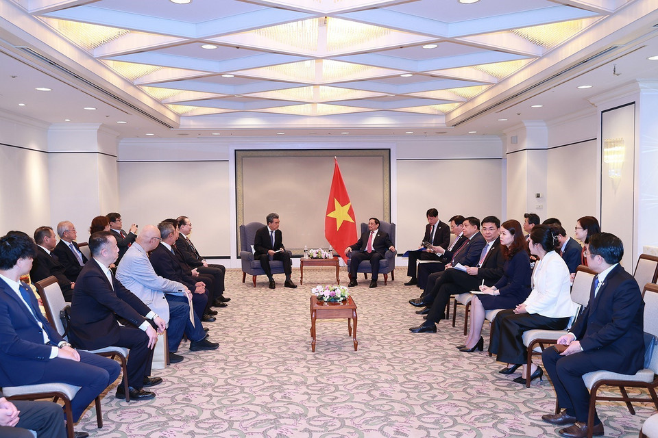 Thủ tướng Phạm Minh Chính tiếp đoàn doanh nghiệp vùng Trung Nam Nhật Bản. (Ảnh: Dương Giang/TTXVN)