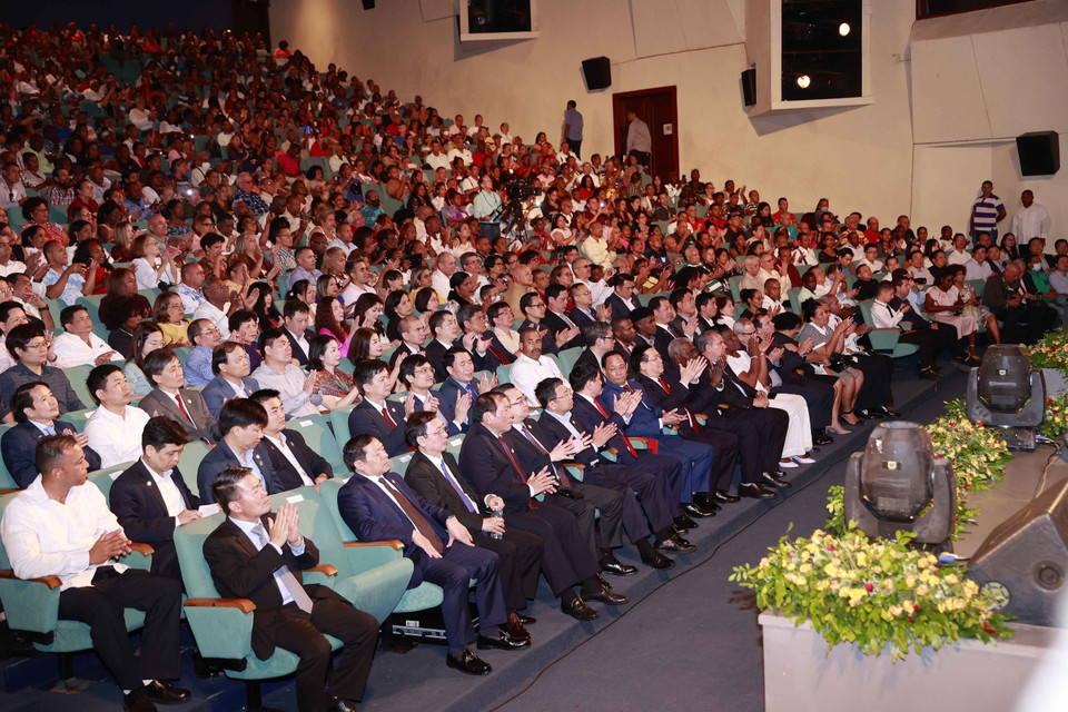 Chủ tịch Quốc hội Vương Đình Huệ, Chủ tịch Quốc hội Cuba dự kỷ niệm. (Ảnh: Doãn Tấn/TTXVN)