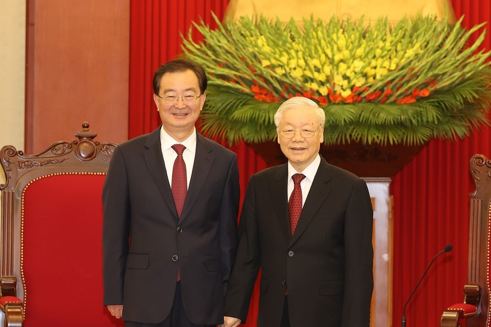 Tổng Bí thư Nguyễn Phú Trọng và ông Vương Ninh, Ủy viên Trung ương Đảng Cộng sản Trung Quốc, Bí thư Tỉnh ủy Vân Nam. (Ảnh: Trí Dũng/TTXVN)