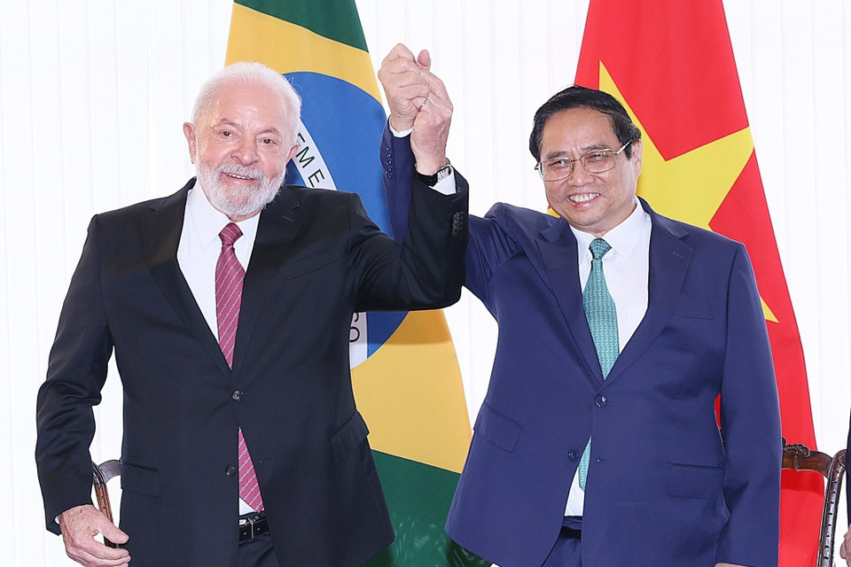 Thủ tướng Phạm Minh Chính với Tổng thống Brazil Lula da Silva. (Ảnh: Dương Giang/TTXVN)