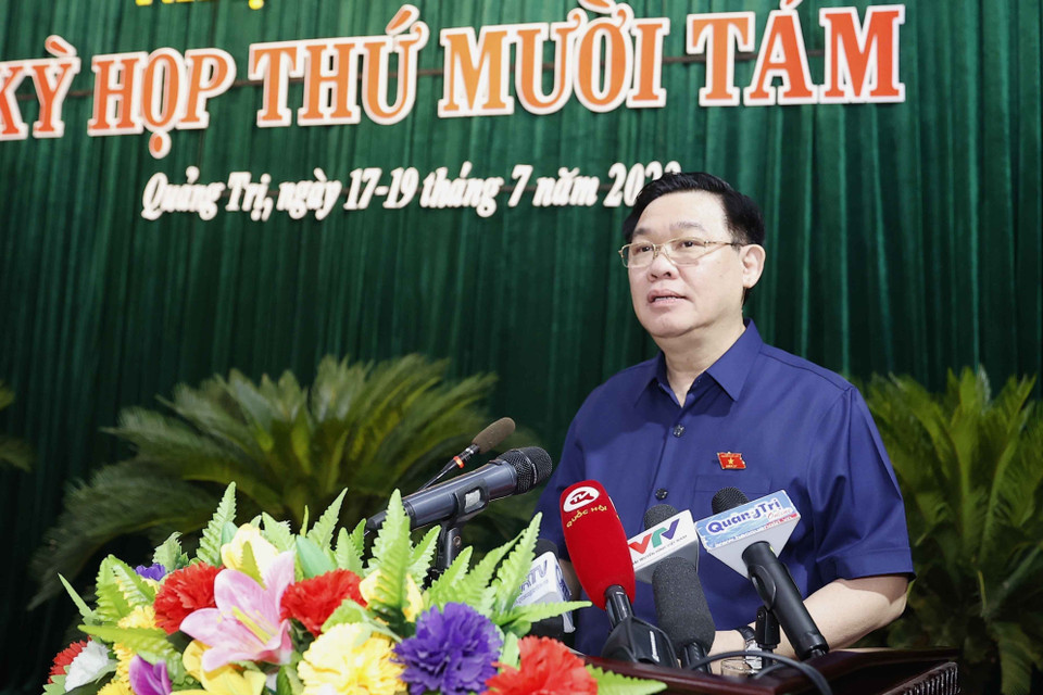 Chủ tịch Quốc hội Vương Đình Huệ phát biểu chỉ đạo. (Ảnh: Doãn Tấn/TTXVN)