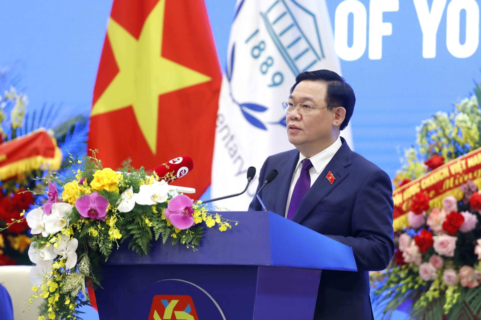 Chủ tịch Quốc hội Vương Đình Huệ phát biểu tại Phiên Bế mạc Hội nghị Nghị sỹ Trẻ Toàn cầu lần thứ 9. (Ảnh: TTXVN)
