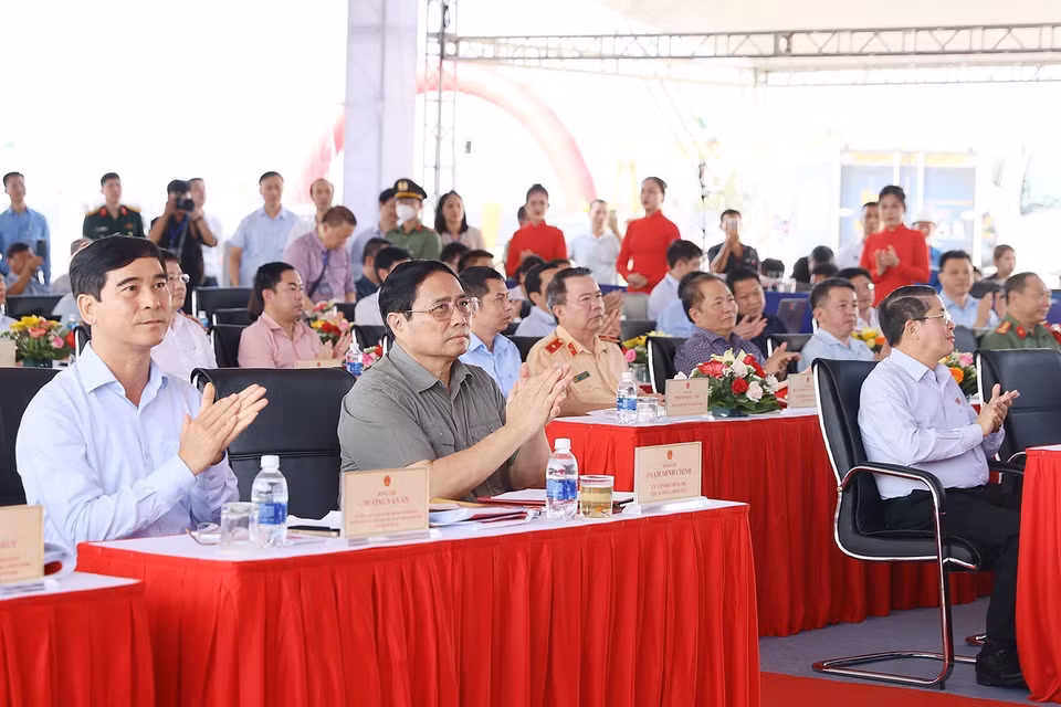 Thủ tướng Phạm Minh Chính dự Lễ khánh thành Dự án đường bộ Cao tốc Bắc-Nam phía Đông tại điểm cầu Bình Thuận. (Ảnh: Dương Giang/TTXVN)