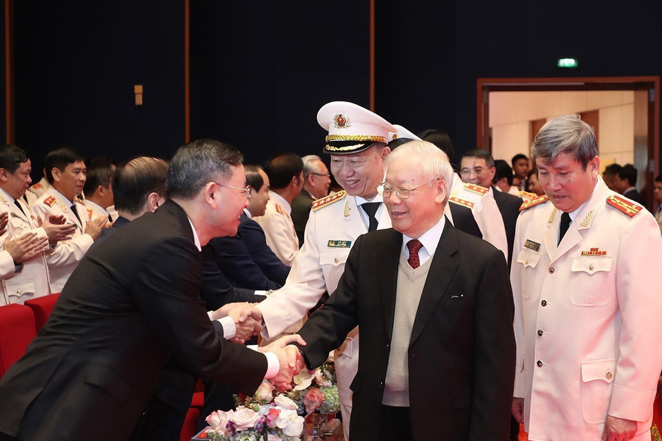 Tổng Bí thư Nguyễn Phú Trọng với các đại biểu dự Lễ kỷ niệm. (Ảnh: Trí Dũng/TTXVN)