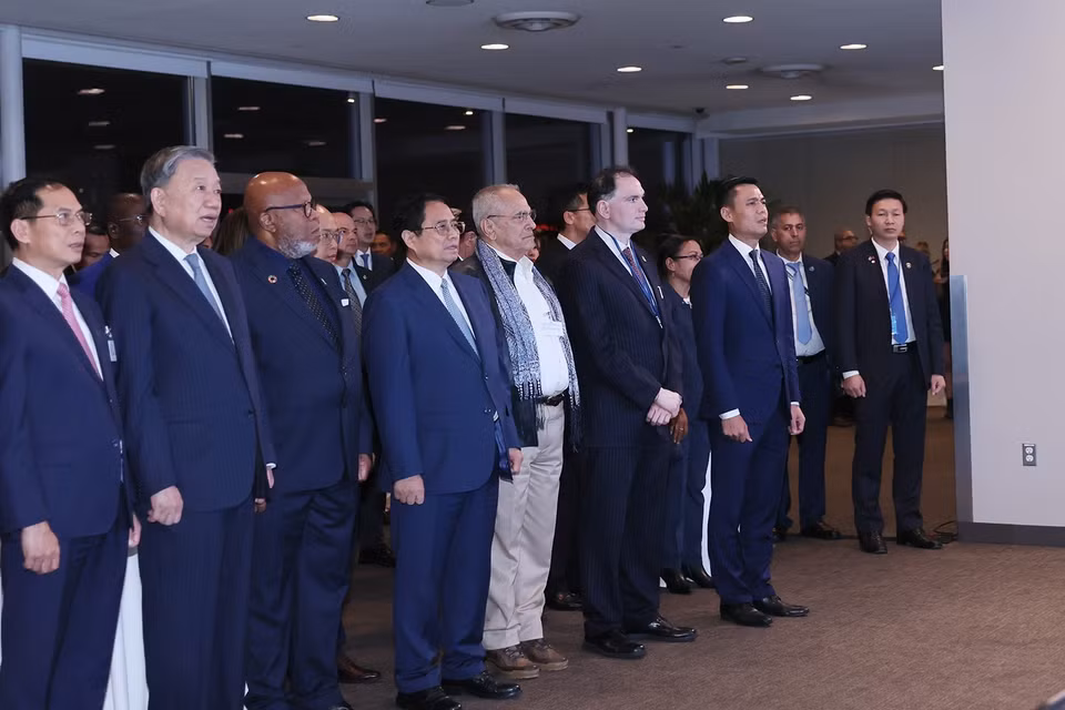 Thủ tướng Phạm Minh Chính và các đại biểu tham dự chiêu đãi kỷ niệm 78 năm Quốc khánh và 46 năm Việt Nam gia nhập Liên hợp quốc. (Ảnh: Dương Giang/TTXVN)